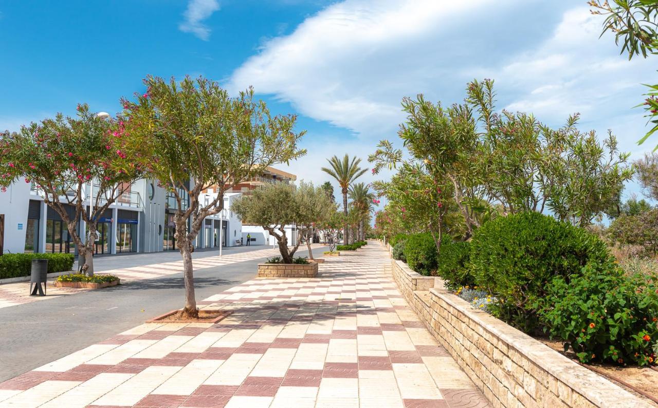 Amplio Canet Canet d'En Berenguer Exterior photo